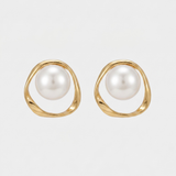 Gold Wave Circle Pearl Earrings