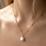 Single Pearl Drop Chain Necklace